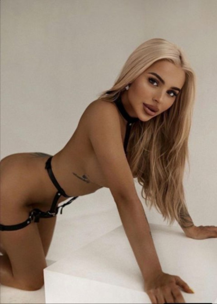 Индивидуалка Ксюша главное фото в городе Морозовск 