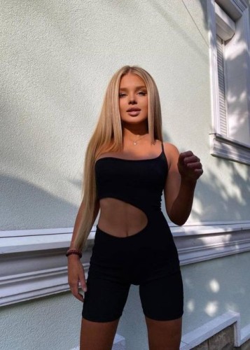 Рита, Г. Морозовск